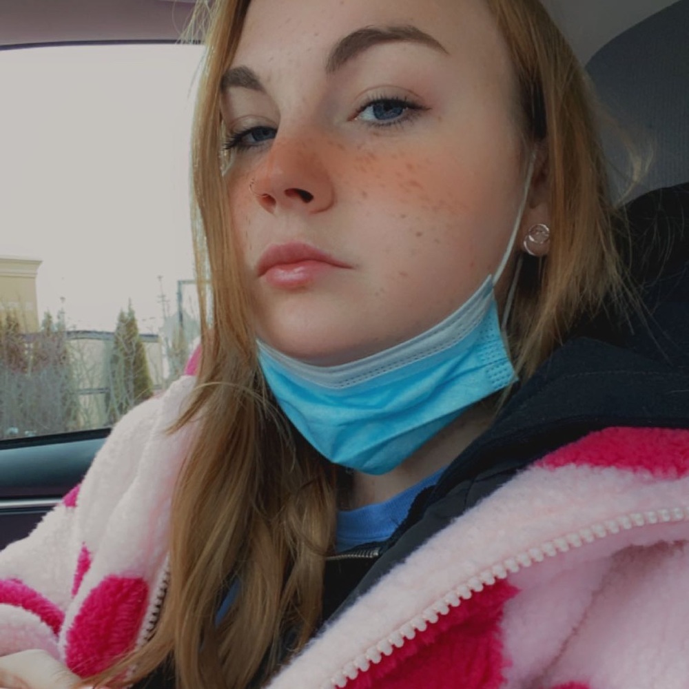 Meet your Posher, Evelyn